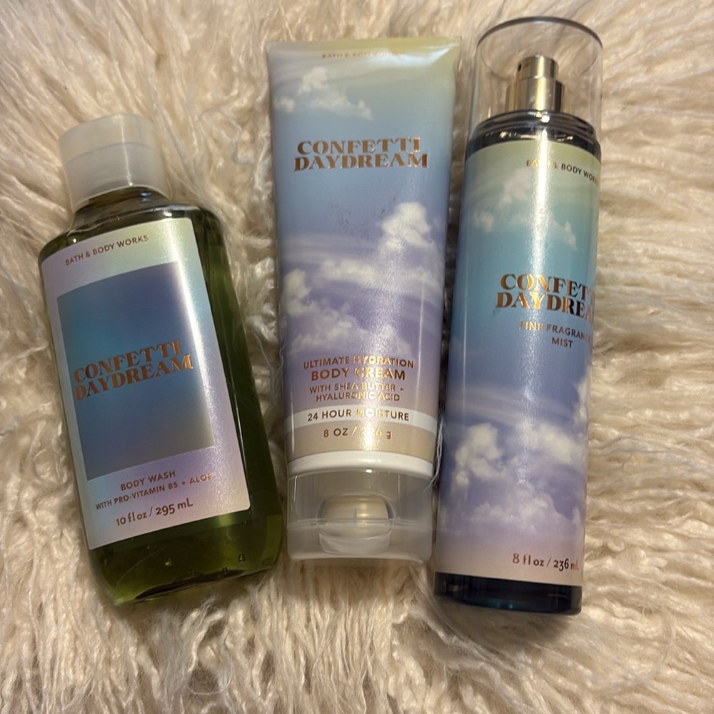 NWT! Bath and Body Works set! - Picture 2 of 8